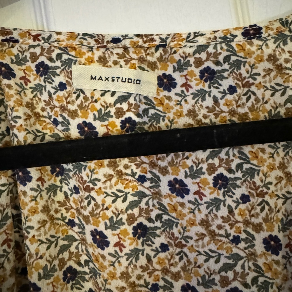 Floral Wrap Dress with Ruffle Sleeves - Picture 2 of 7